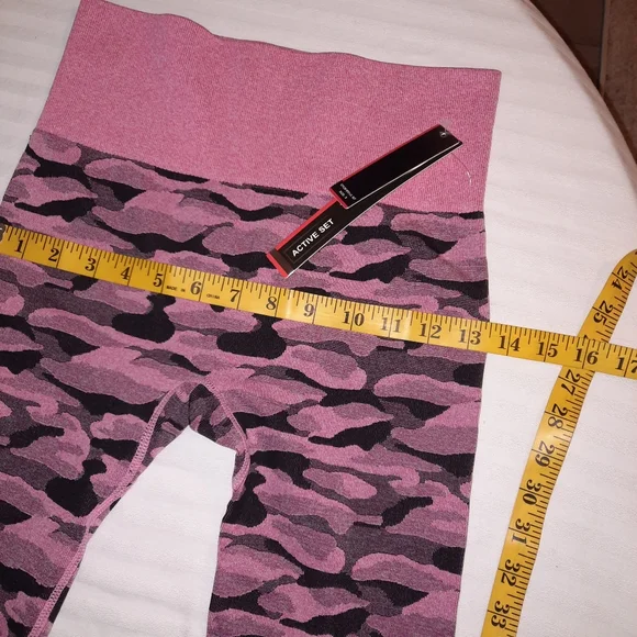 Camo Pink and gray camouflage leggings - Picture 4 of 7